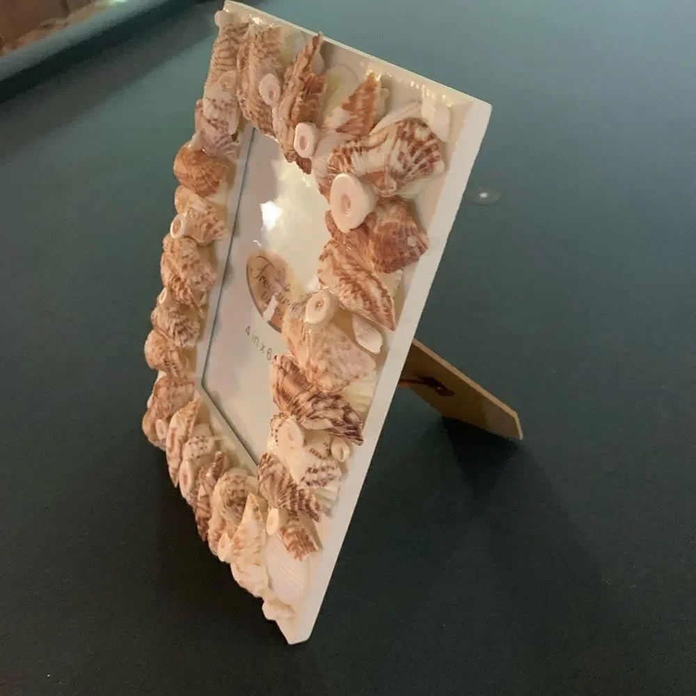 Seashell Picture Frame - Picture 3 of 4